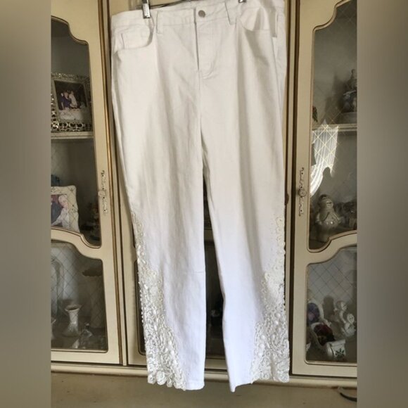 Soft Surroundings NWOT white Parisa embellished jeans size 14 - Picture 1 of 5